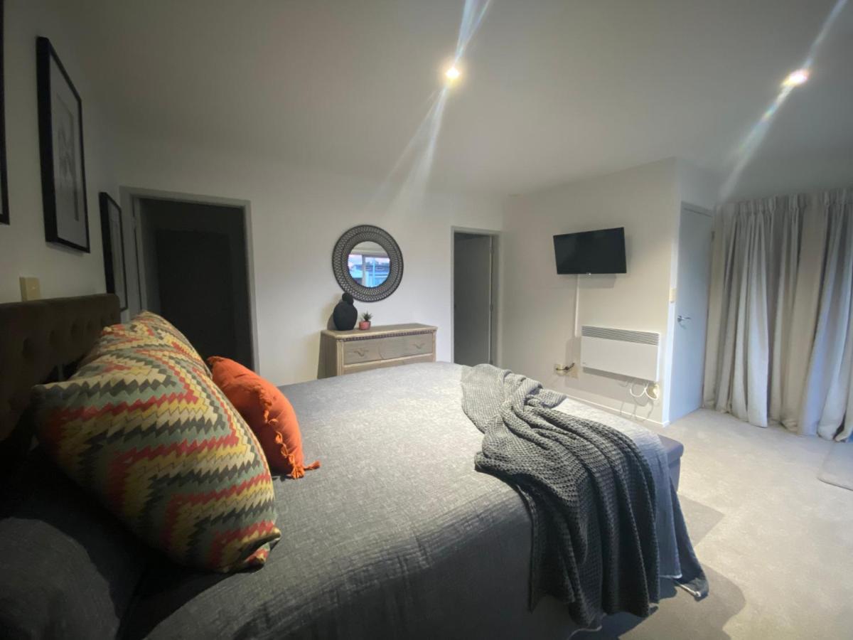 Modern Beach Apartment With Pool & Location Mount Maunganui Extérieur photo