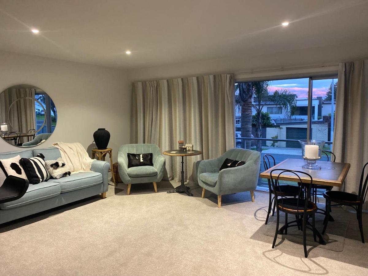 Modern Beach Apartment With Pool & Location Mount Maunganui Extérieur photo
