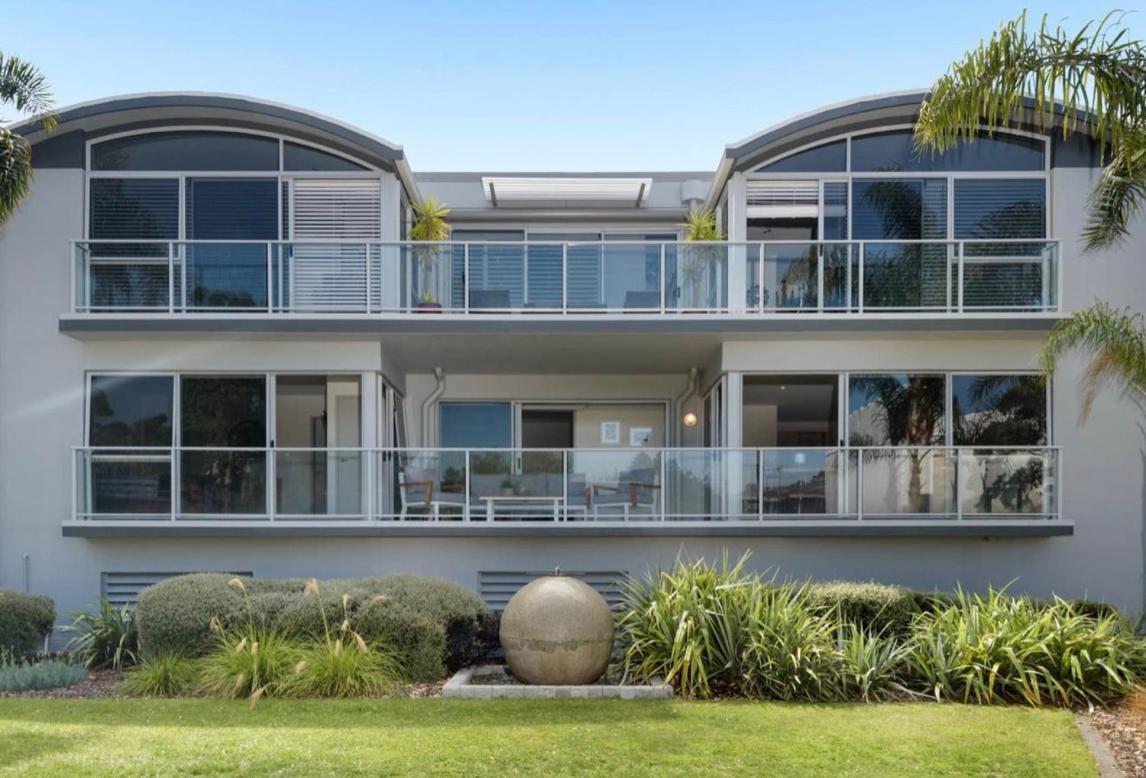 Modern Beach Apartment With Pool & Location Mount Maunganui Extérieur photo